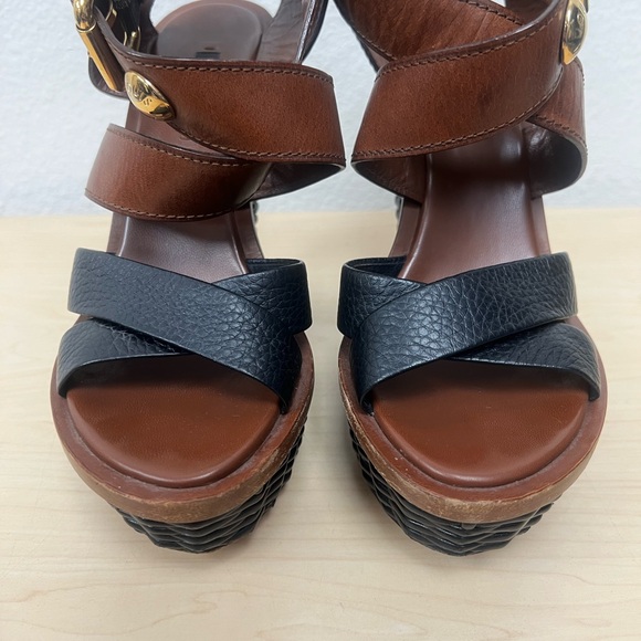Louis Vuitton Two Tone Leather Wedge Sandals - Picture 5 of 10